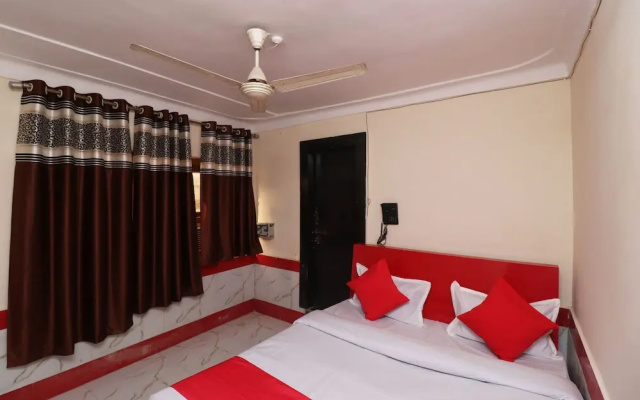 DR Hotel & Lodge by OYO Rooms