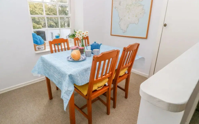 Gunwalloe Cottage