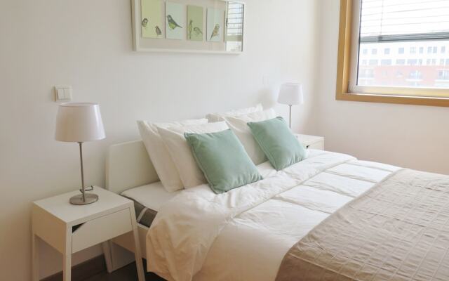 Отель Charming apartament - 2bedrooms & Garage комната для гостей