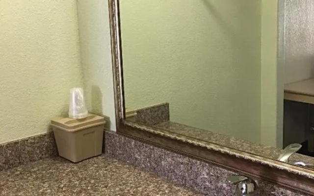 Budget Inn