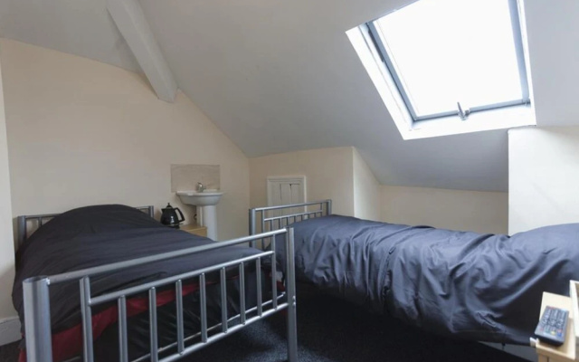 Fenham Hostel Express