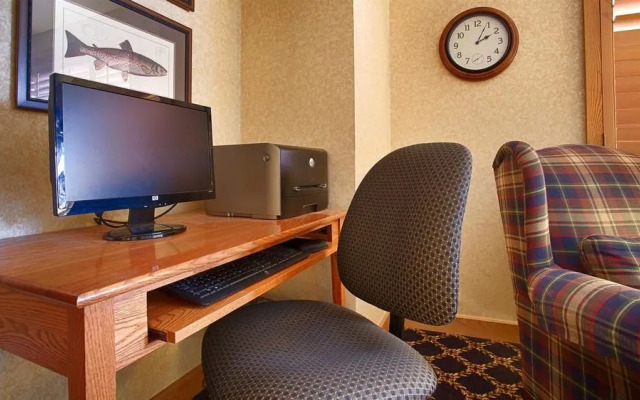 Best Western Tully Inn