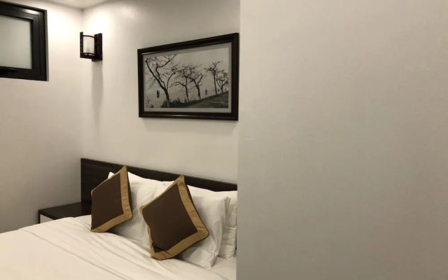 Helenhalong Hotel