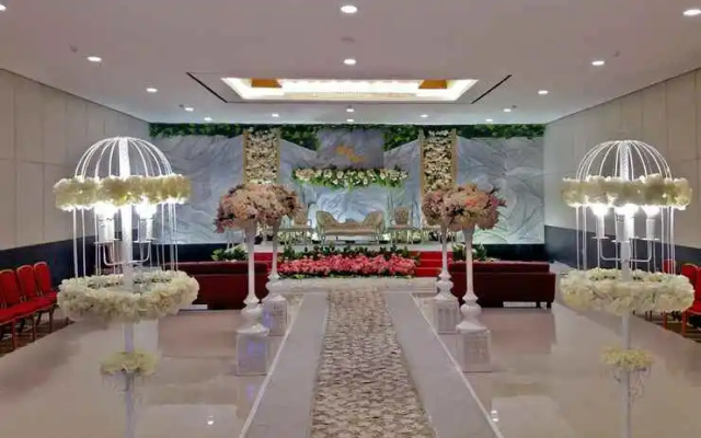 Chandra Inn
