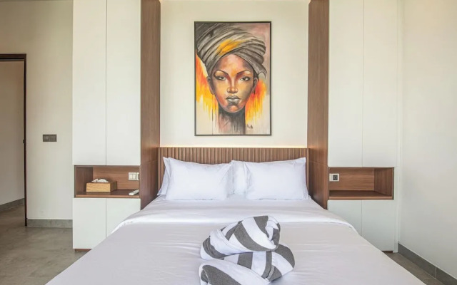 Tropical Elegance 5BR Canggu Villa Near Beach