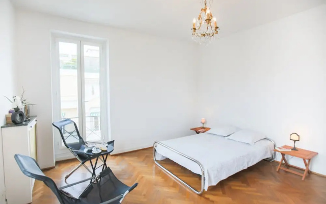 Ambassador Palace AP2095 by Riviera Holiday Homes