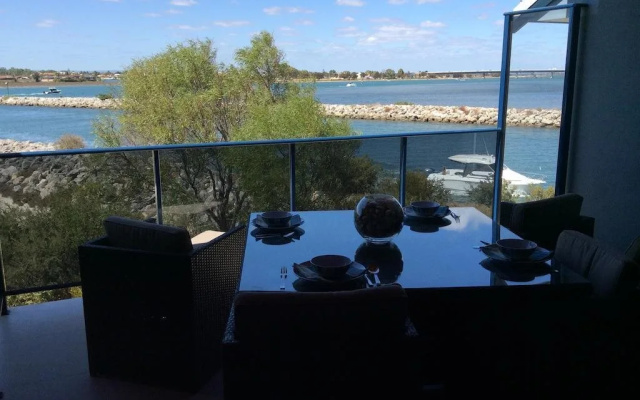 Dolphin Point B&B