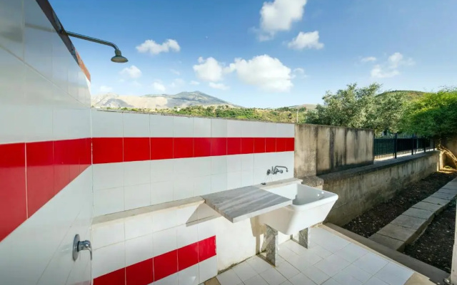 VILLA con giardino a 5 min dal mare