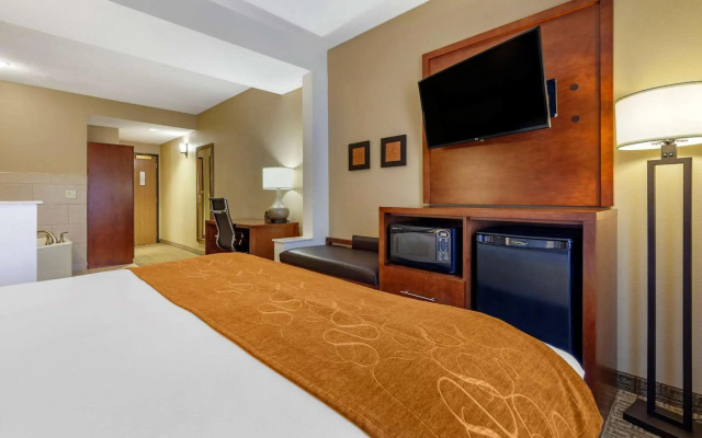 Comfort Suites Marquette