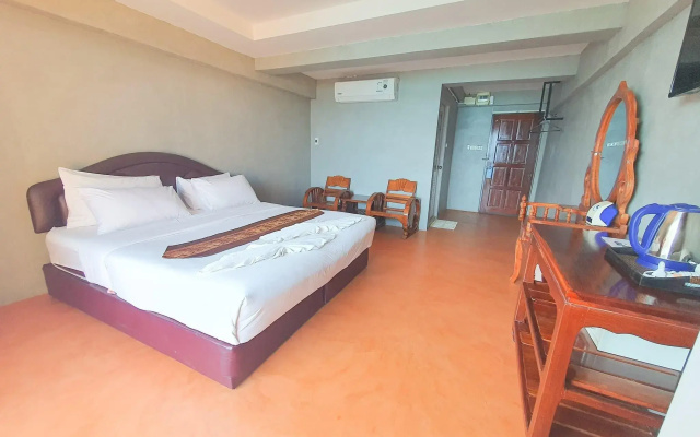 Jirawan Hotel