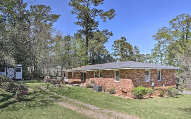Spacious Retreat ~ 1 Mile to Augusta National!