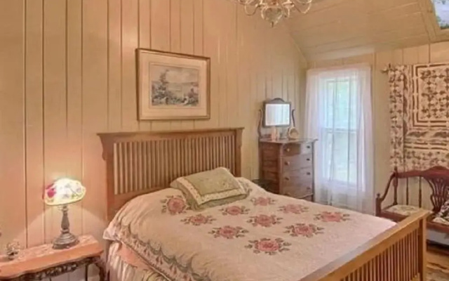Wauban Cottage