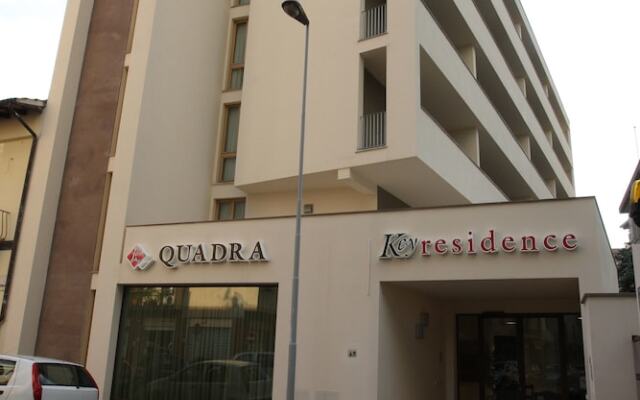 Отель ApartHotel Quadra Key Италия, Флоренция - 3 отзыва об отеле, цены и фото номеров - забронировать отель ApartHotel Quadra Key онлайн вид на фасад
