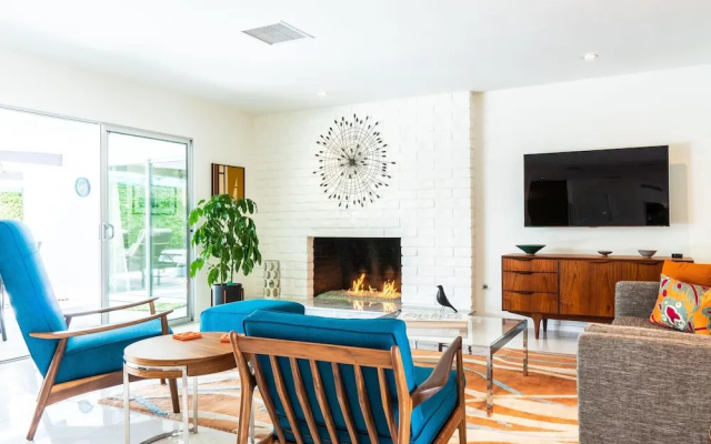 Modern Grand at Deepwell Estates