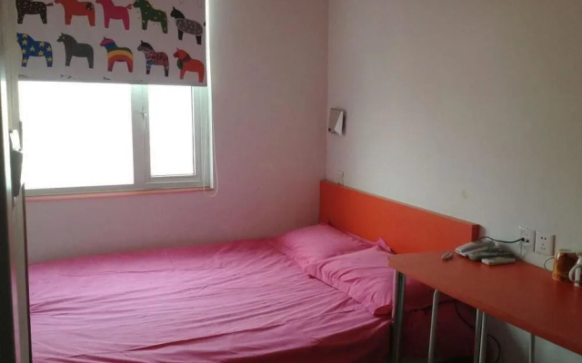 Ruizhihua Apartment