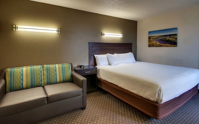 Expressway Inn