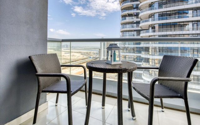Superb Downtown Dubai Apartment, Amazing Location