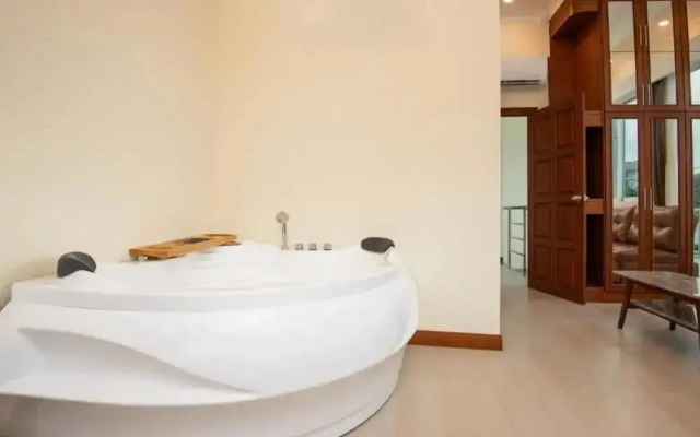 Pratamnak Residence