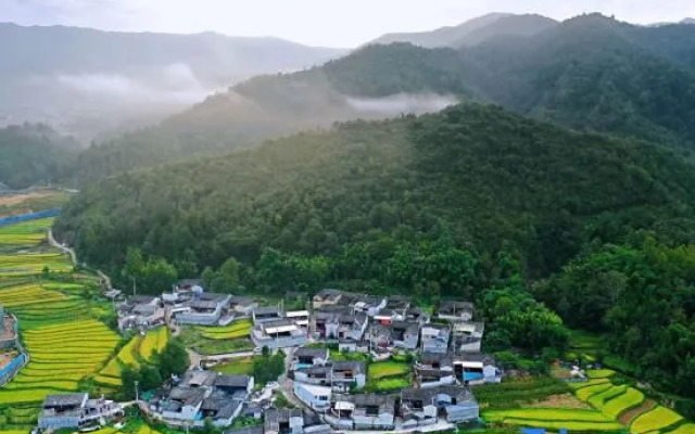 Tengchong Fusheng Suji · Hot Spring Apartment (Mayugu Store)