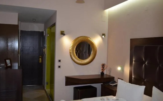 Ellinis Hotel