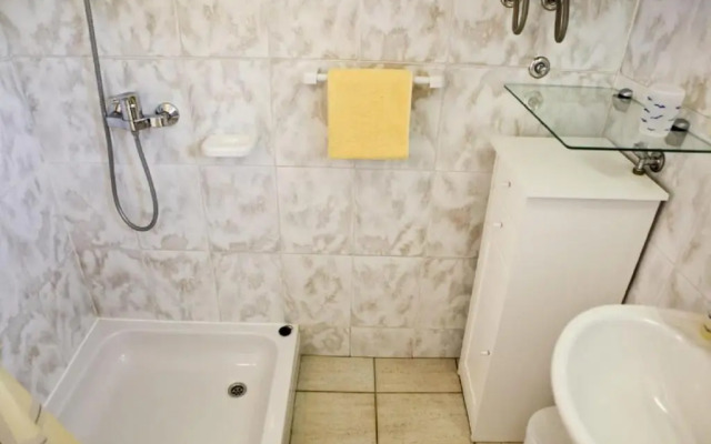 Apartment Grozdana - 5m from beach