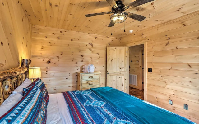 Luxury Cabin Vacation Rental in Mineral Bluff