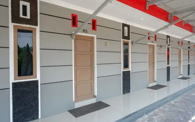 KoolKost near RS Samaritan Palu