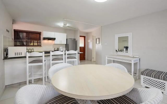San Lameer Villa Rentals  2510