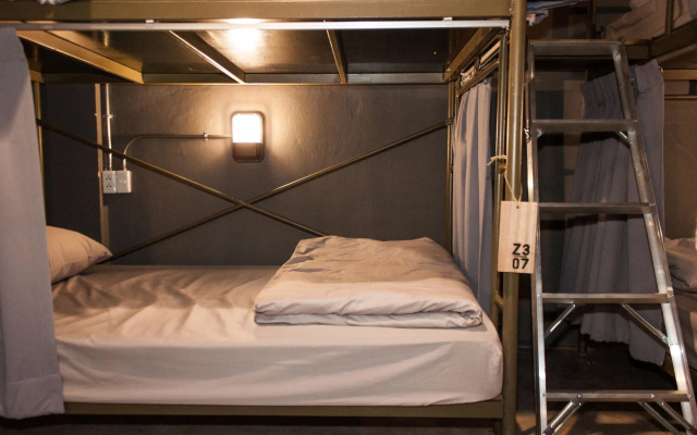 Zhelter'BKK - Hostel