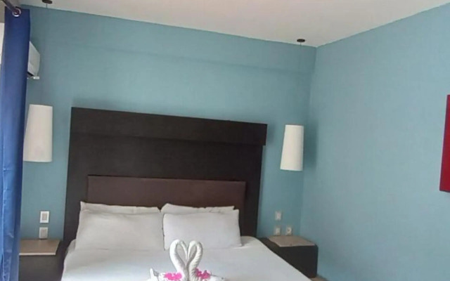 Blvd Hotel