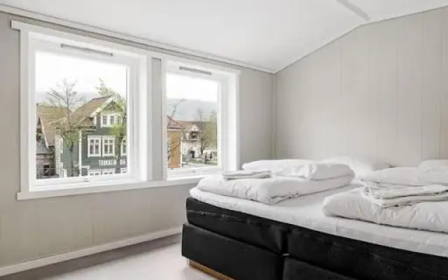 Amazing, central house with big private balcony