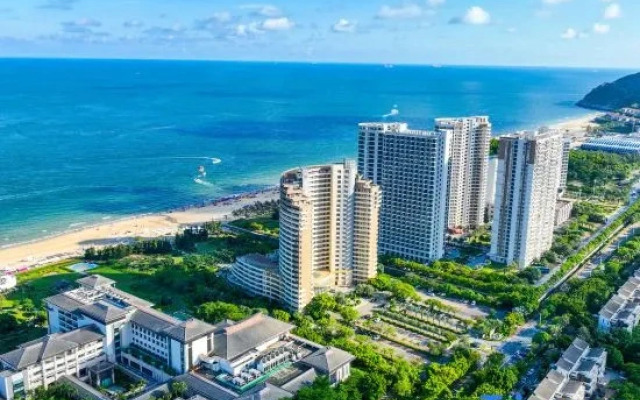 Hailing Island Neptune Sea View Hotel (Poly Shili Yintan Branch)