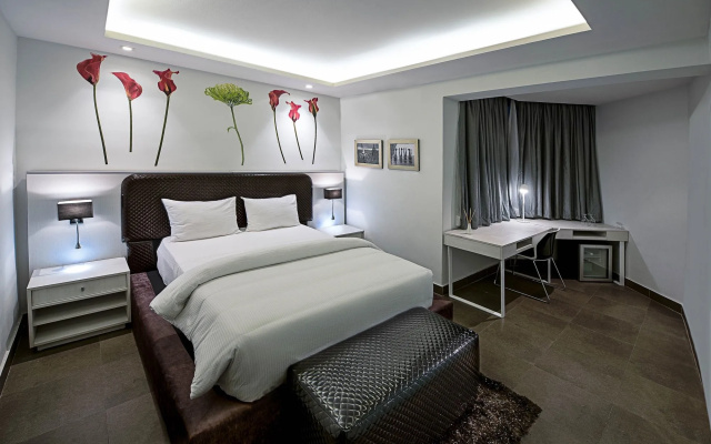 Maison Fahrenheit Hotel