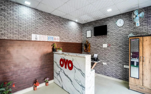 OYO Flagship 80502 Dream Palace Inn