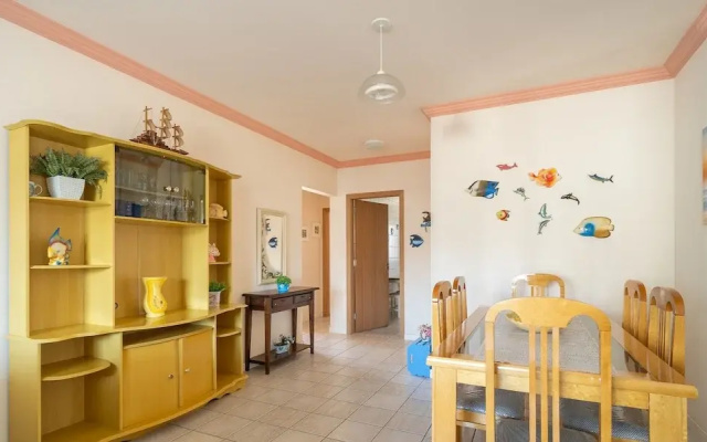Apt With sea View and Barbecue in Itapema Gbl601