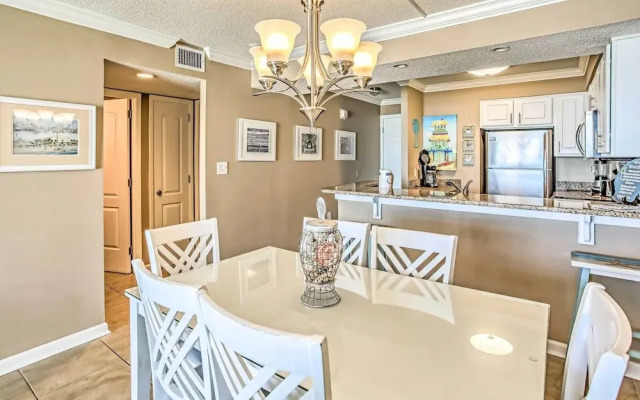 2 Mi to Golfing: Oceanfront Myrtle Beach Condo