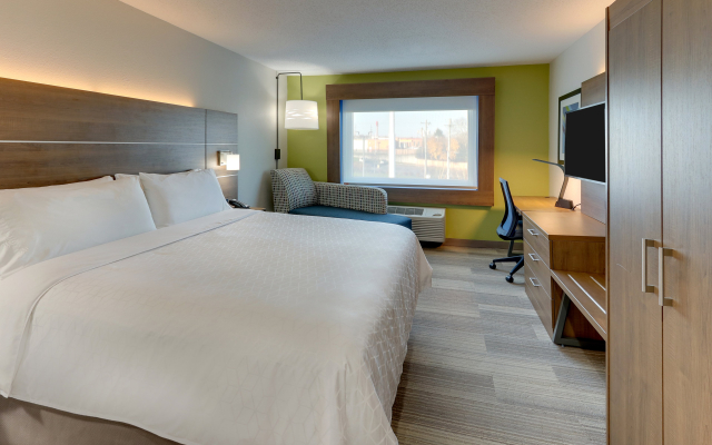 Holiday Inn Express Cincinnati North - Monroe by IHG
