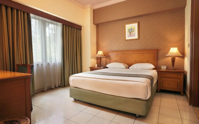 Asuka Hotel MM2100 Industrial Town