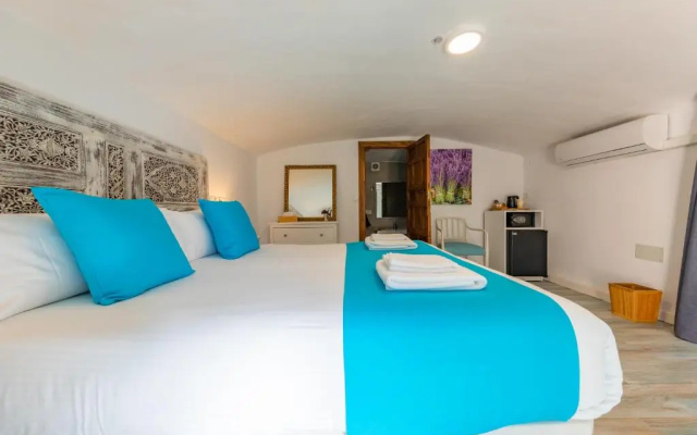 Casa Paraiso Boutique B&B