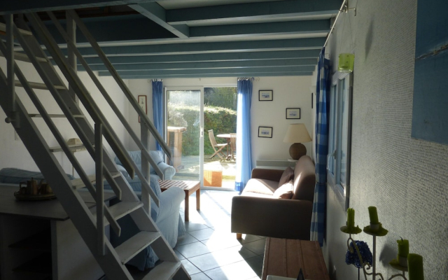 Cosy House Just Steps Away From the sea