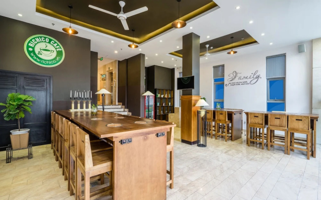 Ronal Hotel