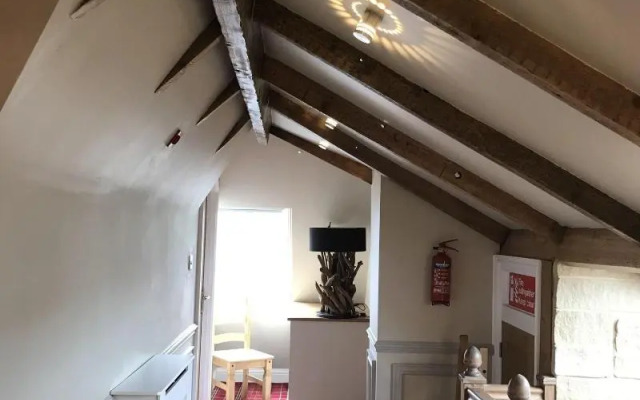 Farnley Tower Guesthouse