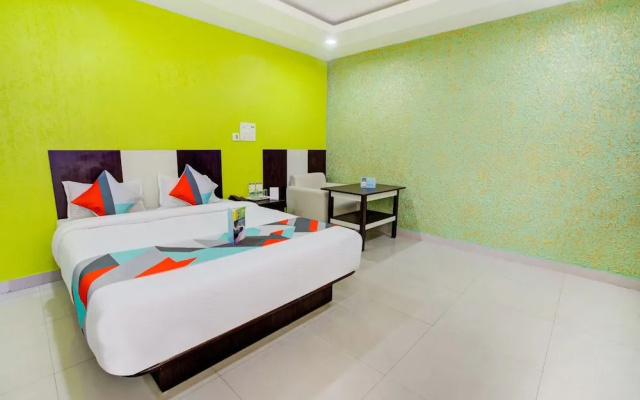 FabHotel Chirom Palace