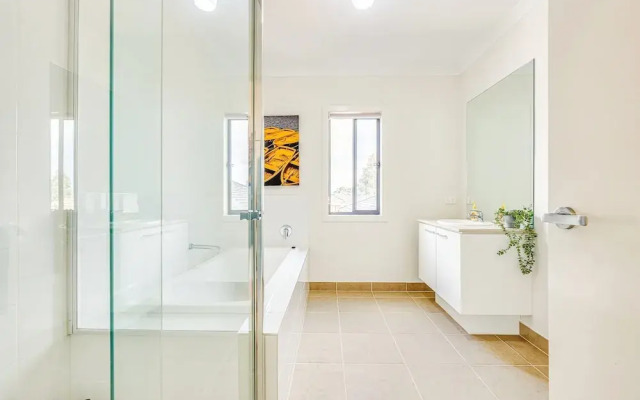StayAU 4BR Tranquil Family Escape House
