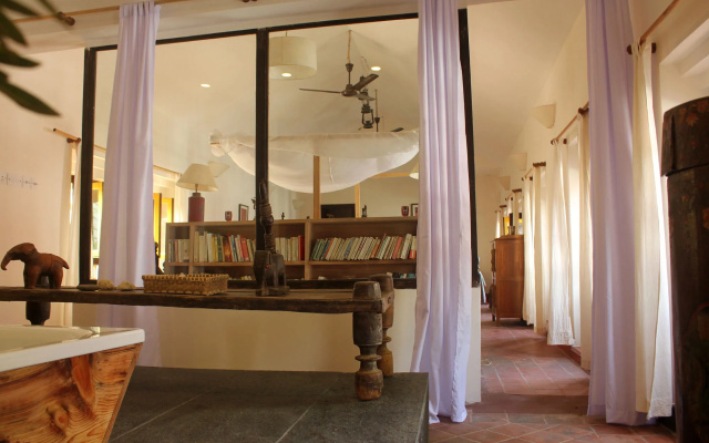 3 Rooms by Pauline