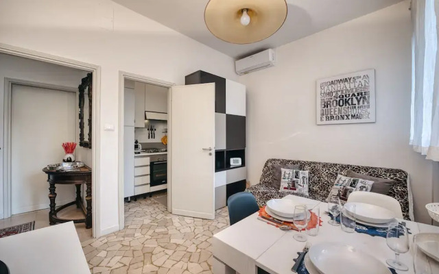 Modern Apartment Sant Orsola by Wonderful Italy