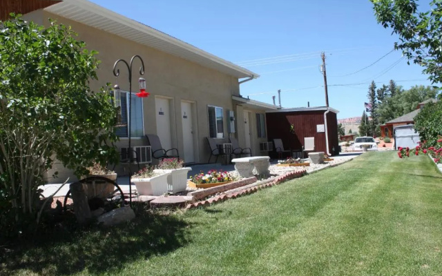 Bybee's Steppingstone Motel