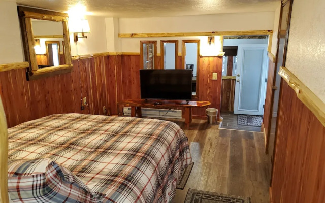 Log Cabin Inn