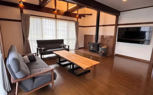 5 Peaks Villa
