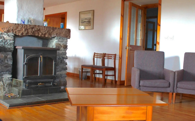 Glebe Barn - Hostel